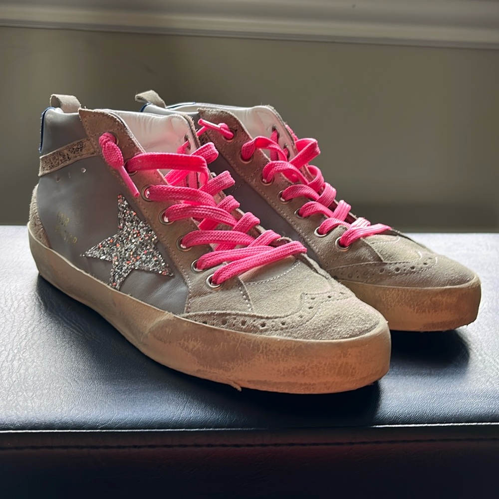 NOT SOLD ONLINE LIMITED EDITION Golden Goose Midstars